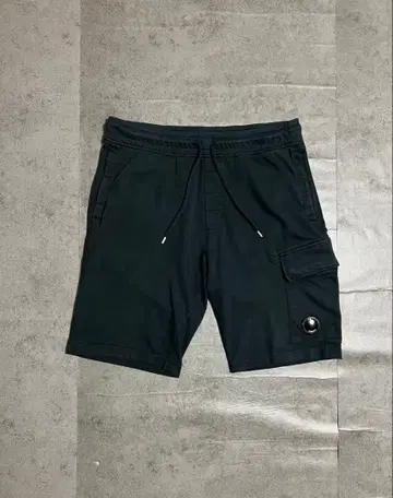 C.P. COMPANY 숏팬츠 렌즈 블랙 L