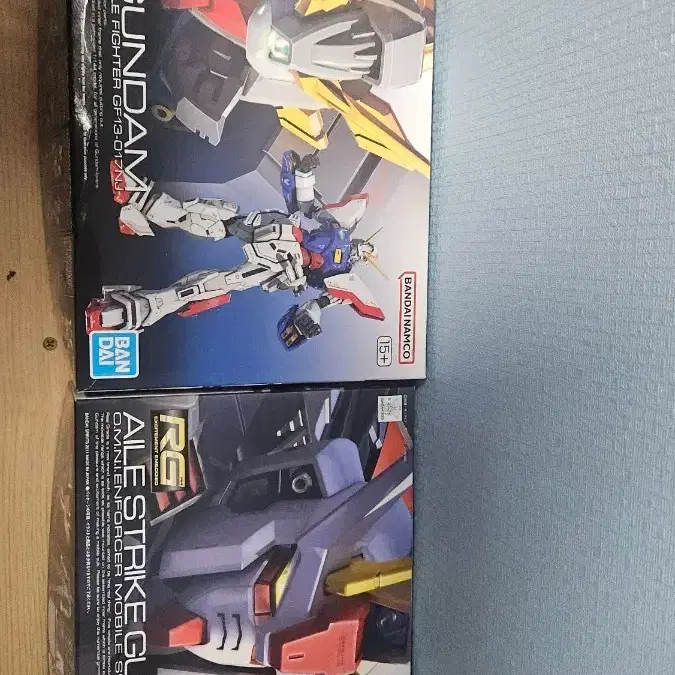 RG 샤이닝 건담 & 에일 스트라이크 건담