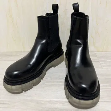 미사용급 ZARA 26cm 클리어 솔 청키 사이드 고어 부츠 블랙