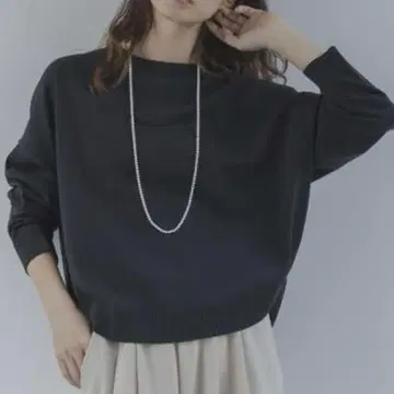 어반 리서치 써니 라벨 안티 필링 코쿤 형태 니트 블랙