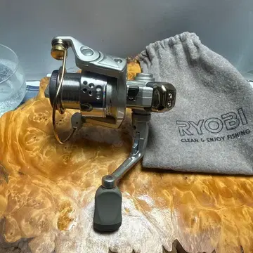 RYOBI ZAUBER VS 700Zi 스피닝 릴 미사용품