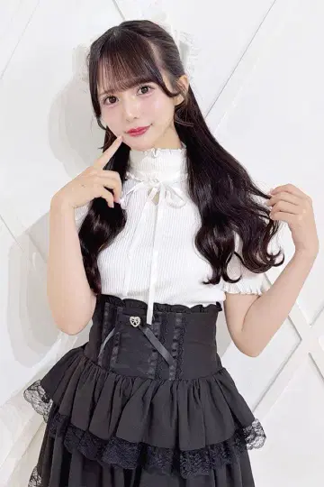 [ MA*RS ] 원톤 하트 컷아웃 골지 상의 - 화이트