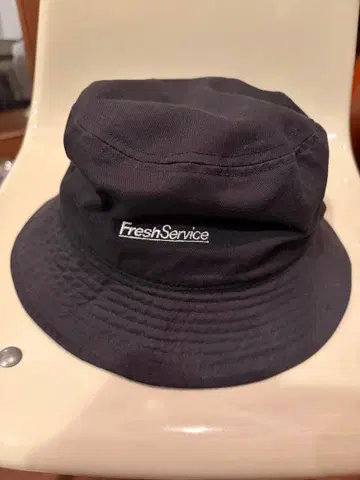 새상품급 FreshService 프레쉬 서비스 버킷 햇 블랙