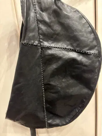 incarnation 인카네이션 호스 가죽 숄더백 GUIDI