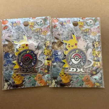 포켓몬 센터 도쿄 DX 로고 핀즈 피카츄 뮤우 2개 세트