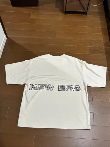 NEW ERA 백 로고 T셔츠 남성용 M사이즈