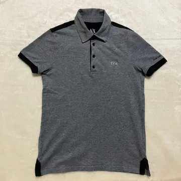 Armani Exchange 메탈 로고 플레이트 피케 셔츠 XS