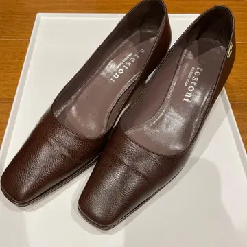 테스토니 펌프스