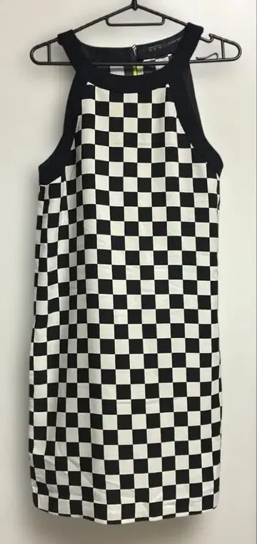 ZARA BASIC 슬리브리스 체크 무늬 깃발 패턴 XS 버튼 1개 없음