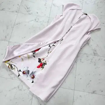 [ 새상품급 ] TED BAKER 테드베이커 백 오픈 원피스 플라워