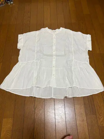 선밸리 린넨 플레어 블라우스