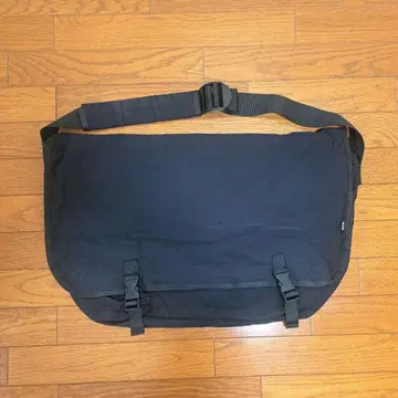 [ 레어 선착순 ] PACKING 메신저 백 품절 모델
