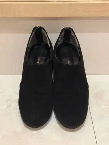 츠모리치사토 스웨이드 펌프스 블랙 츠모리치사토 24