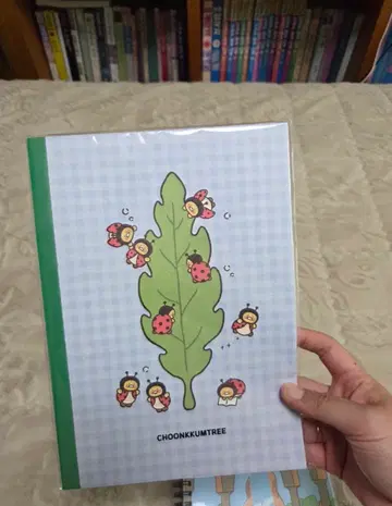 초꿈뜨레 그림 노트 무당벌레 잎사귀  카카오프렌즈