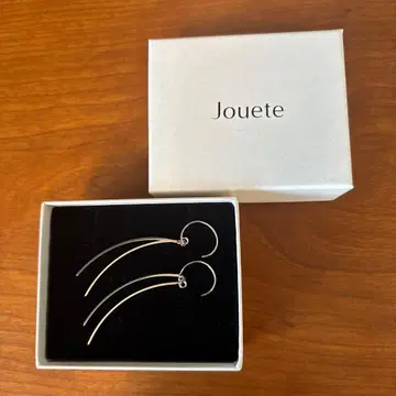 Jouete 실버 바 귀걸이 양쪽 귀용