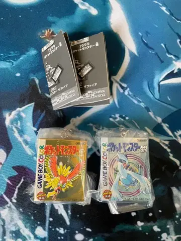 포켓몬 30주년 패키지 & 카트리지 키링 컬렉션 금 은