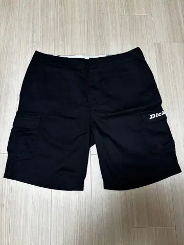 Dickies 카고 숏팬츠 블랙