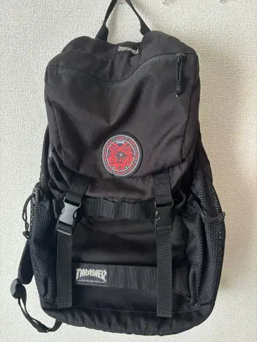 THRASHER 백팩
