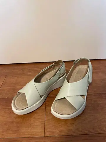 [미사용 새상품] ecco 웨지솔 샌들 옅은 민트 그린 24cm