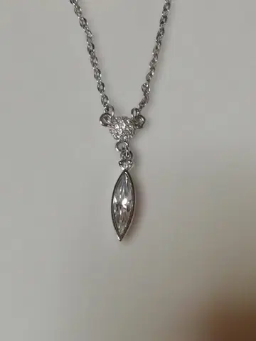 SWAROVSKI 목걸이 실버 컬러 크리스탈 엘레강트