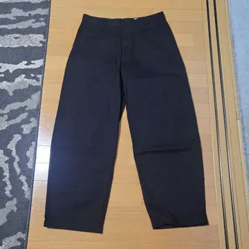 유니클로 U 와이드 핏 치노 w82 블랙