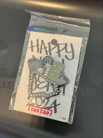 핀즈 NEWERA 뉴에라 Pins THE CAP 큐빅