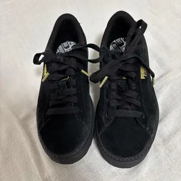 PUMA SUEDE 플랫폼 스니커즈 블랙