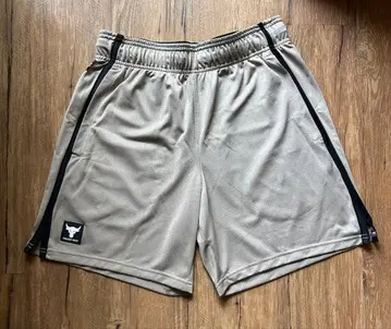 새상품급 Under Armour Project Rock 숏팬츠
