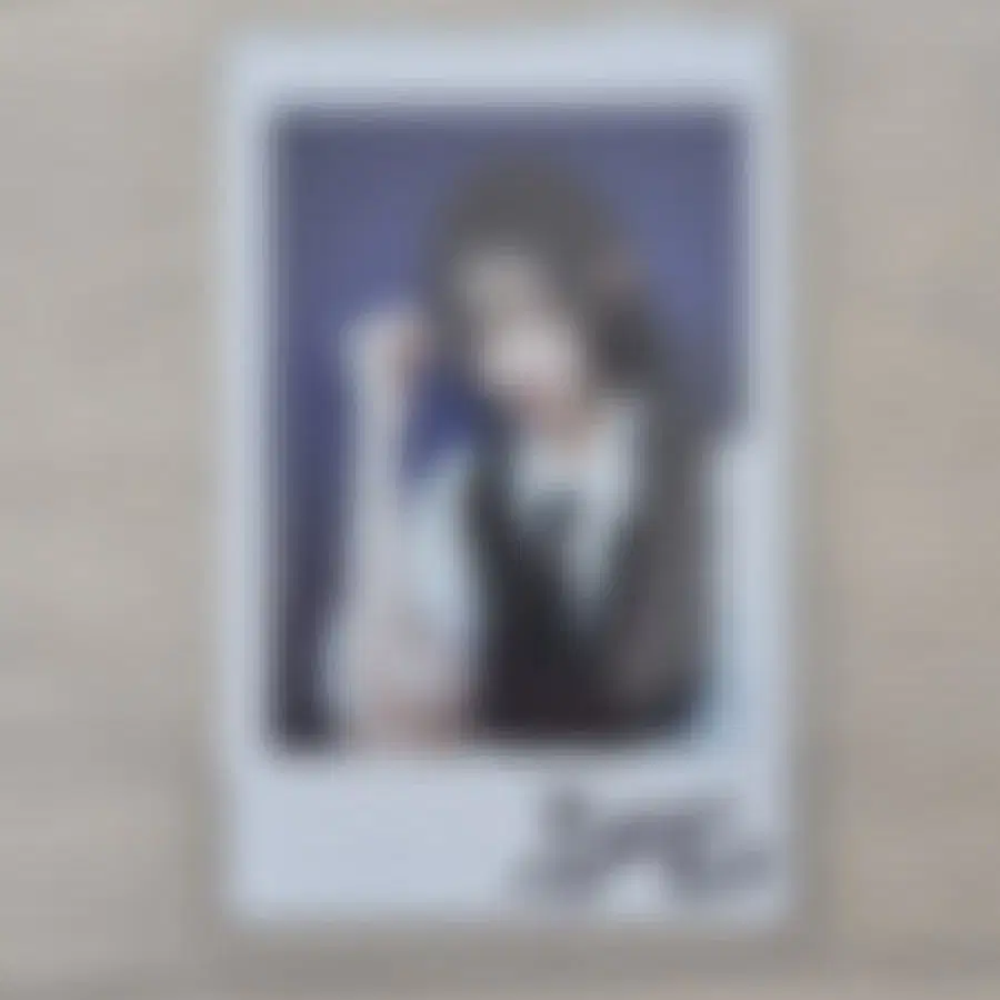 Shop polaroid signed on Bunjang Global Site - No more Korean account!