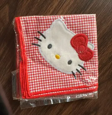 헬로키티 런치 크로스 냅킨 헤이세이