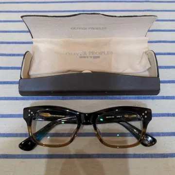 OLIVER PEOPLES Artie-J 안경