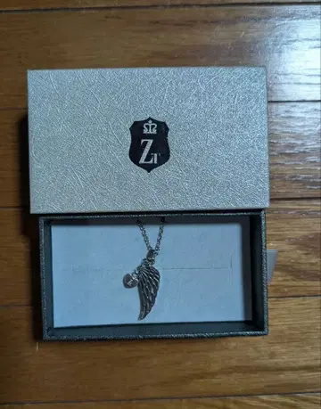 Zanipolo Terzini 깃털 모티브 목걸이