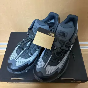 새상품 THE NORTH FACE FUTURELIGHT 트레킹 슈즈
