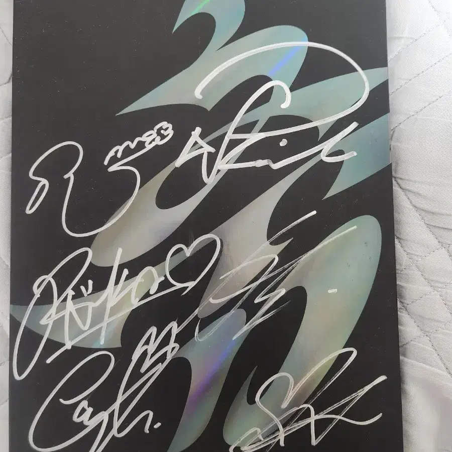 Shop babymonster sign on Bunjang Global Site - No more Korean account!