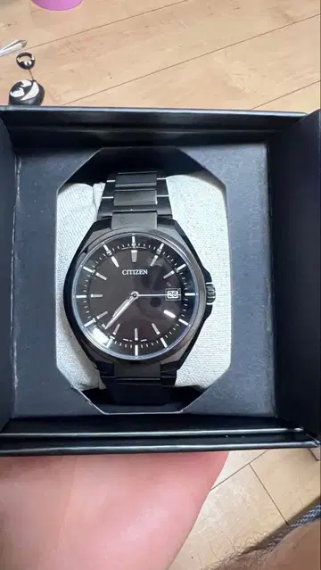 CITIZEN Eco-Drive CB3015-53E 본체
