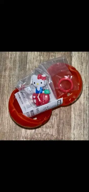 산리오 캐릭터즈 키링 행거 헬로키티 가챠