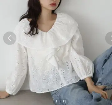 N.NATURALBEAUTYBASIC 러플 레이스 블라우스 택 포함