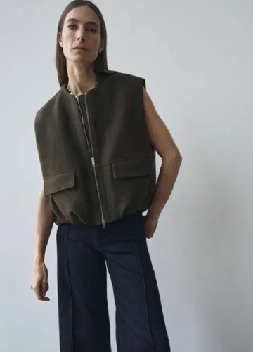 [ ZARA ] ZW 컬렉션 울 혼방 볼륨 베스트 카키 벌룬
