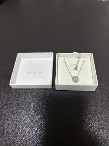 가격 인하 SWAROVSKI 목걸이 (5286137)