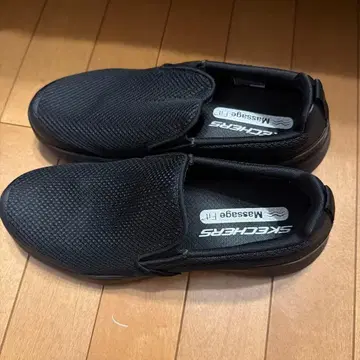 SKECHERS Massage Fit 슬립온 블랙