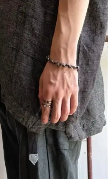 GUIDI 스몰 네일 실버 925 팔찌