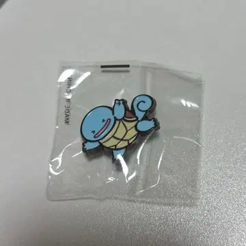 한국 올리브영 꼬부기 메탈 참 핀 배지