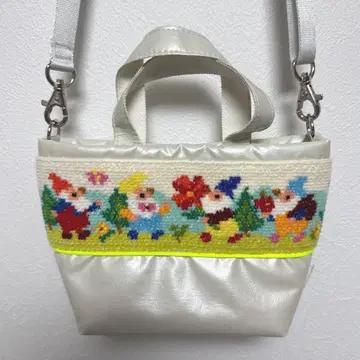 FEILER 플레이풀픽시 코비토타치 숄더백 펄 화이트