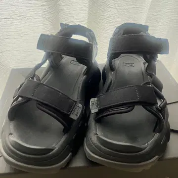 오니츠카타이거 DENTIGRE BELTED 23cm 블랙 샌들