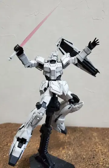 HGUC 1/144 유니콘 건담 유니콘 모드 [완제품]