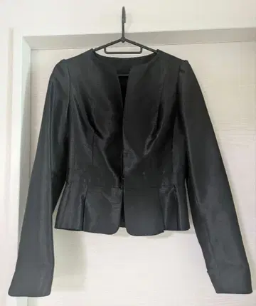 블랙 노카라 자켓