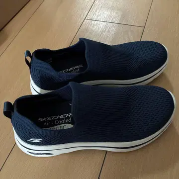 스케쳐스 슬립온 Air-Cooled Arch Fit