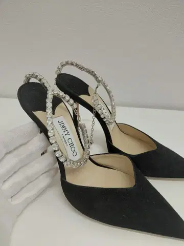 JIMMY CHOO 크리스탈 스트랩 펌프스