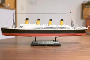 가격 인하! 굉장해! 1/700 R.M.S. TITANIC 프라모델 완성품