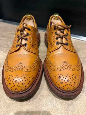 Tricker's 버튼 다이나이트 솔 UK7.5